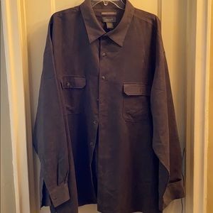 Men’s Casual/Dress Shirt.